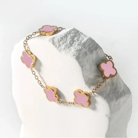 18K Gold Plated Pink 8.31” Clover Bracelet - Picture 3 of 4